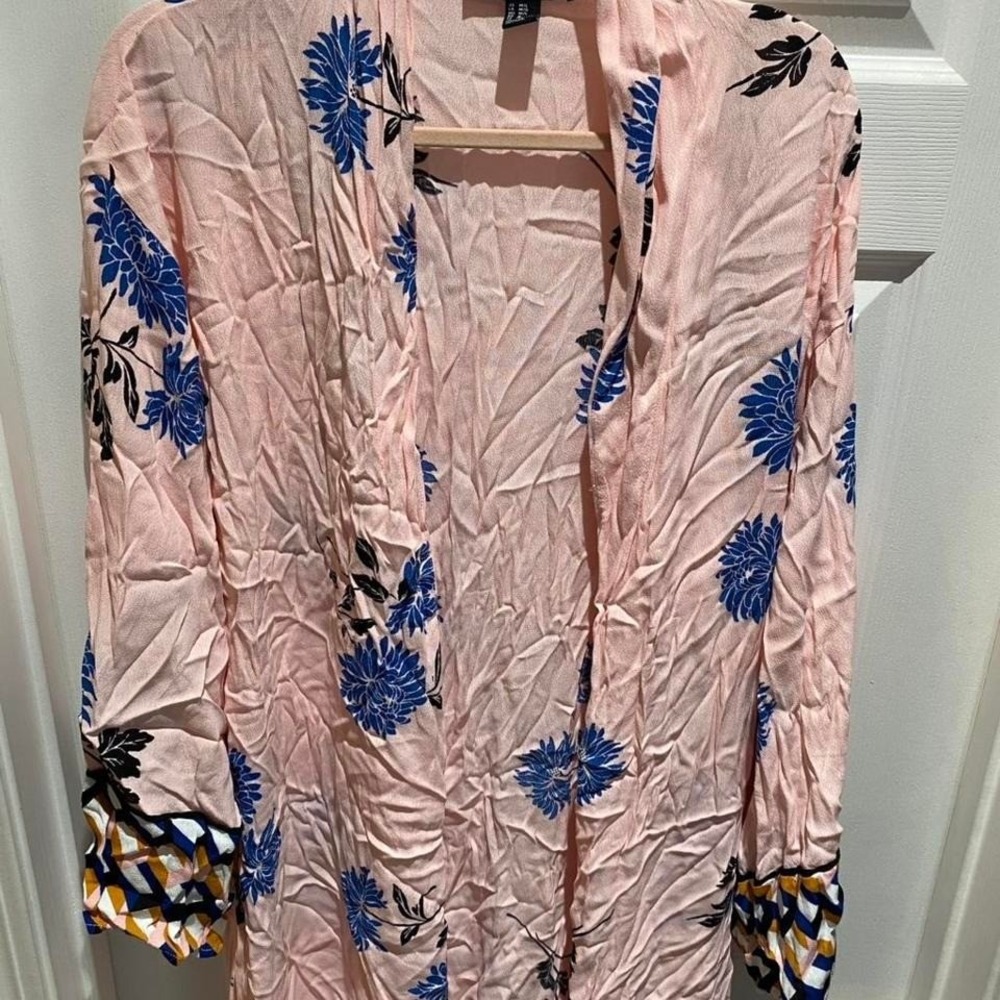 Forever 21 Contemporary pink floral longline kimono duster Size M/L